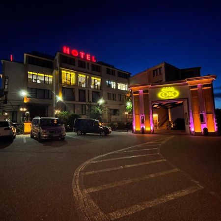 פריזרן Hotel Ok מראה חיצוני תמונה