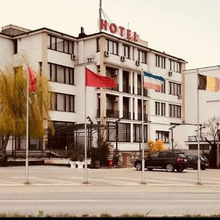 פריזרן Hotel Ok מראה חיצוני תמונה