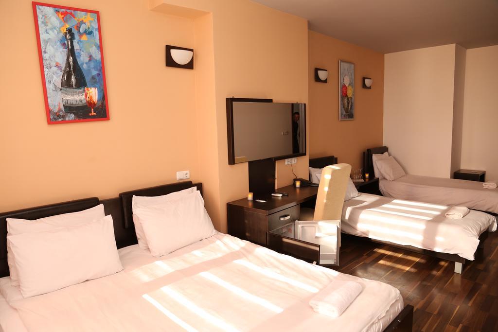 פריזרן Hotel Ok מראה חיצוני תמונה